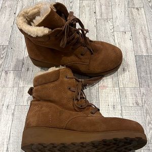 BearPaw Boots